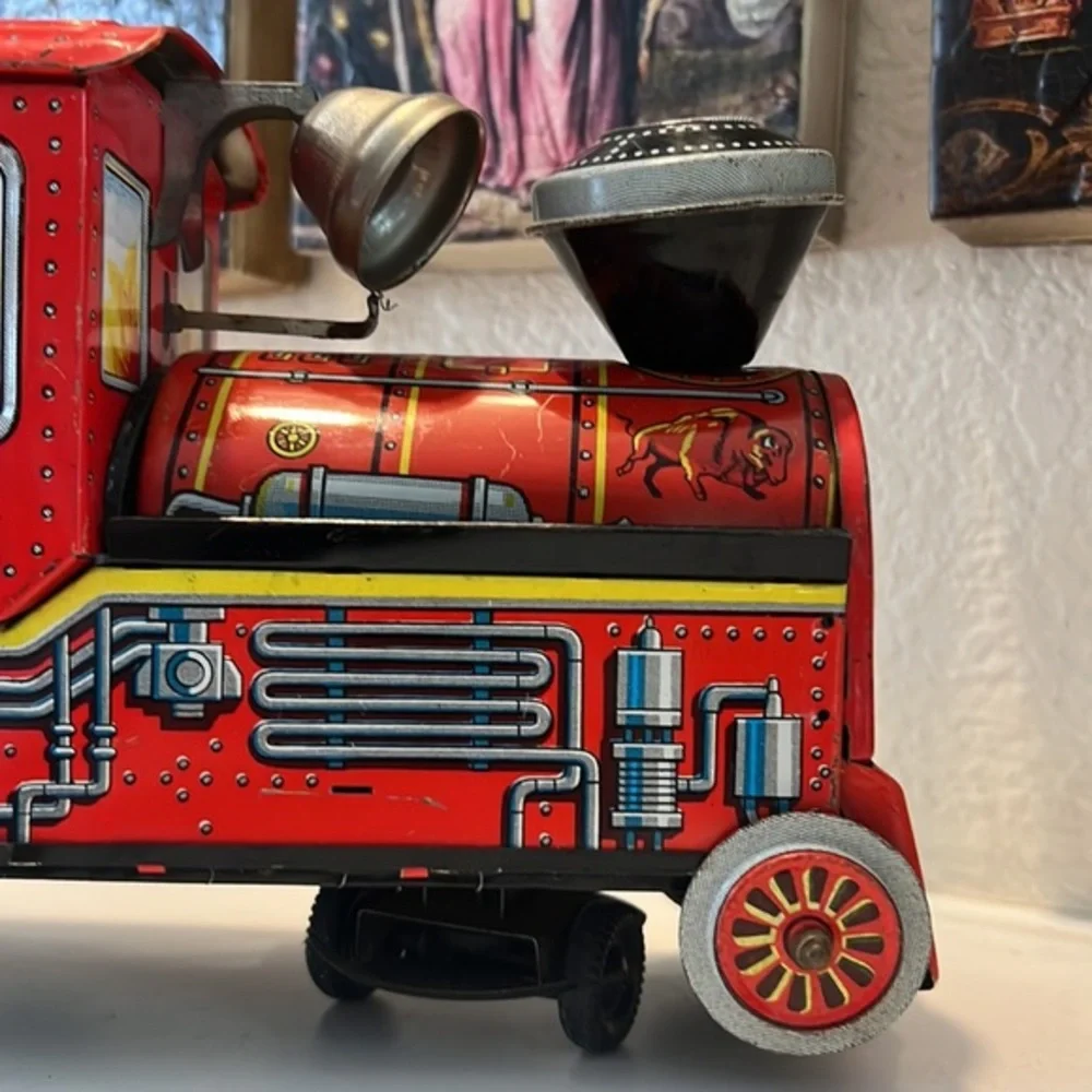 CSENGOS MOZDONY Vintage BELL RINGER  LOCOMOTIVE TIN TRAIN‎